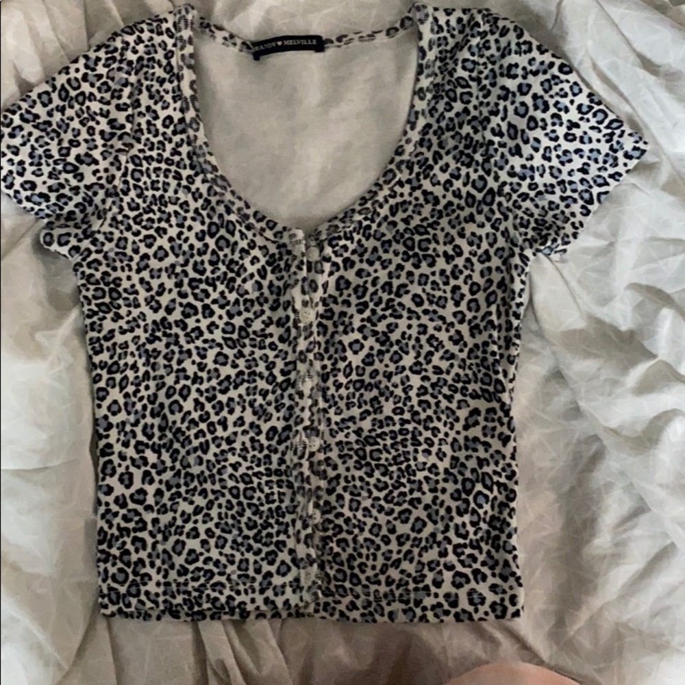 Cheetah print bottom down brandy tee